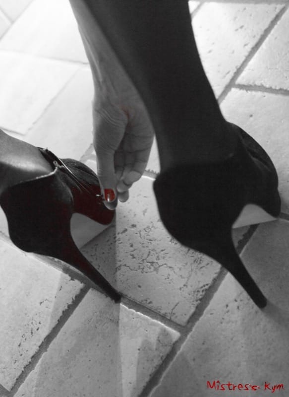 MistressKym high heels